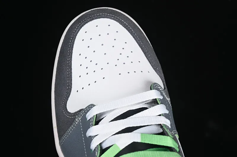 All categories Air Jordan Jordan series basketball shoes Air Jordan 1 Mid Air Jordan 1 Mid "Casa 93" white, gray and brown color Zhongbang basketball shoes HQ3829-001